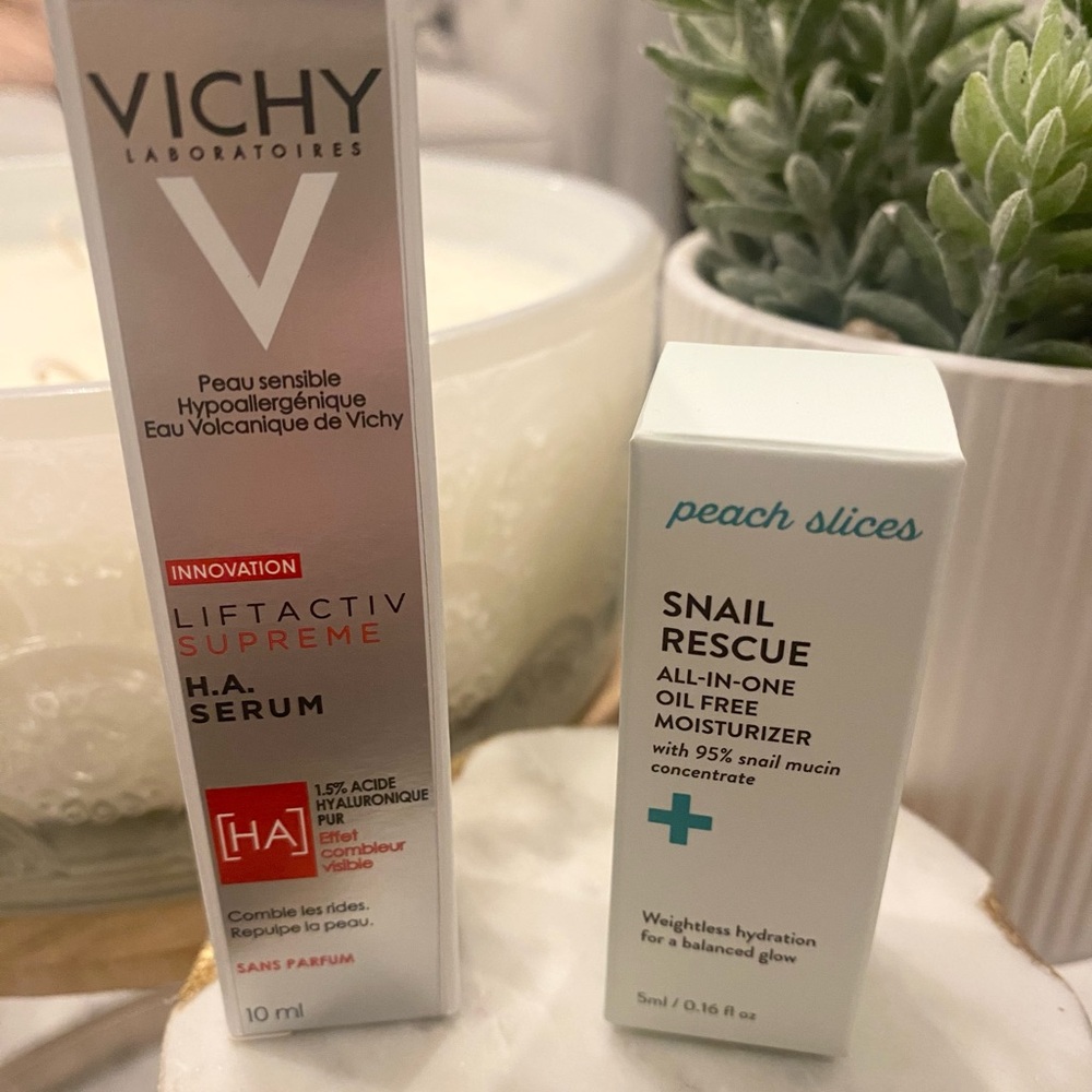 Vichy Liftactiv Supreme Serum & Peach Slices Snail Rescue Moisturizer mini size